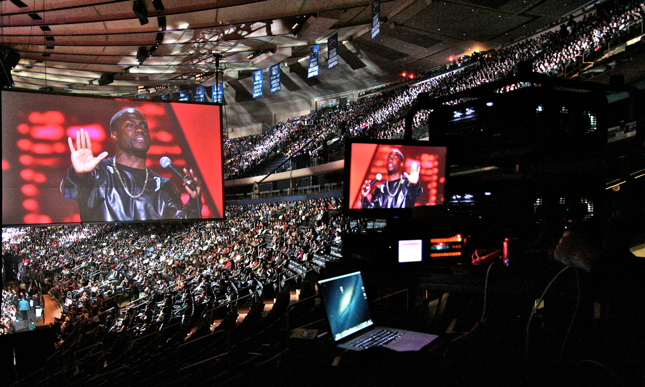 Kevin Hart Madison Square Gardent Event Staging Mb Productions